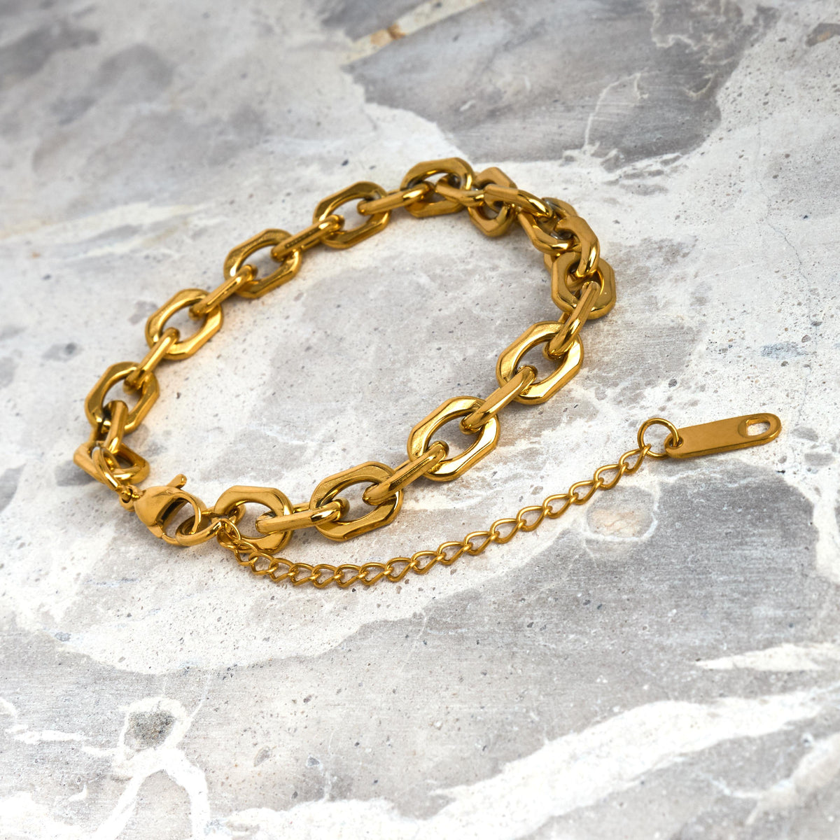 18K Gold Plated Cuban Link Bracelet | Waterproof Stainless Steel Chain