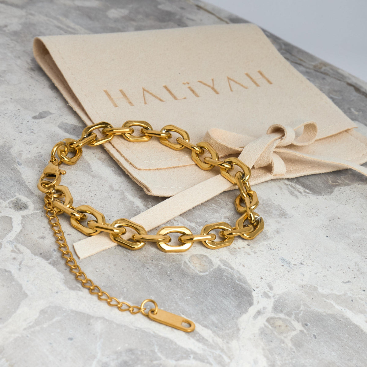 18K Gold Plated Cuban Link Bracelet | Waterproof Stainless Steel Chain